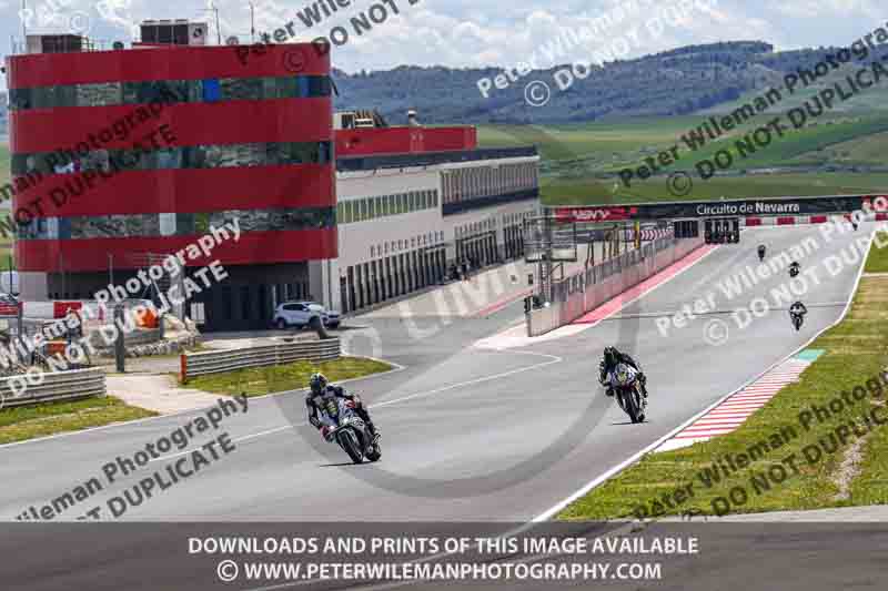 cadwell no limits trackday;cadwell park;cadwell park photographs;cadwell trackday photographs;enduro digital images;event digital images;eventdigitalimages;navarra;no limits trackdays;peter wileman photography;racing digital images;trackday digital images;trackday photos